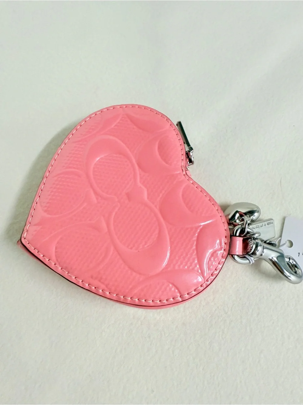 NWT Coach Heart Bag Charm With Patent Signature Leather CDD04